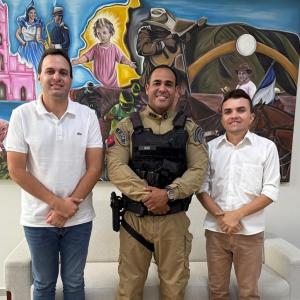 Prefeito de Triunfo se reúne com comandante da Polícia Militar para alinhar novas ações de segurança...